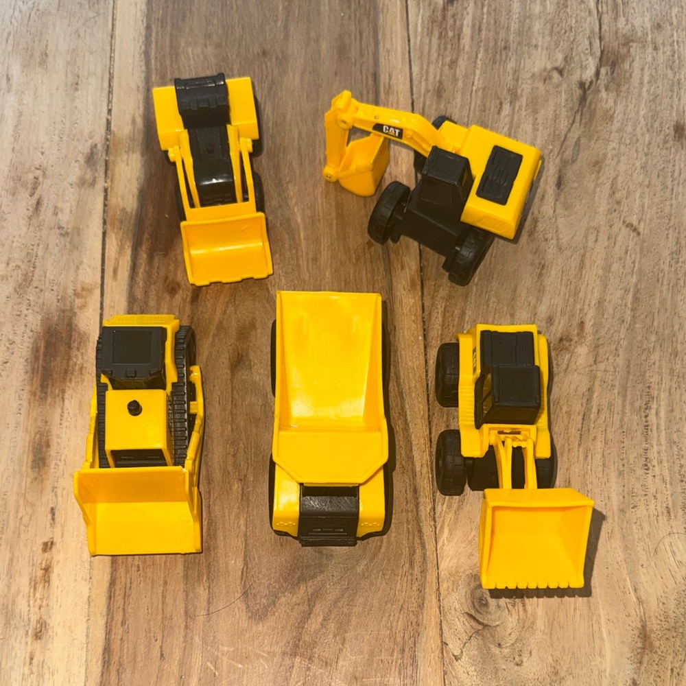 Cat Construction Toy Set - Yellow and Black